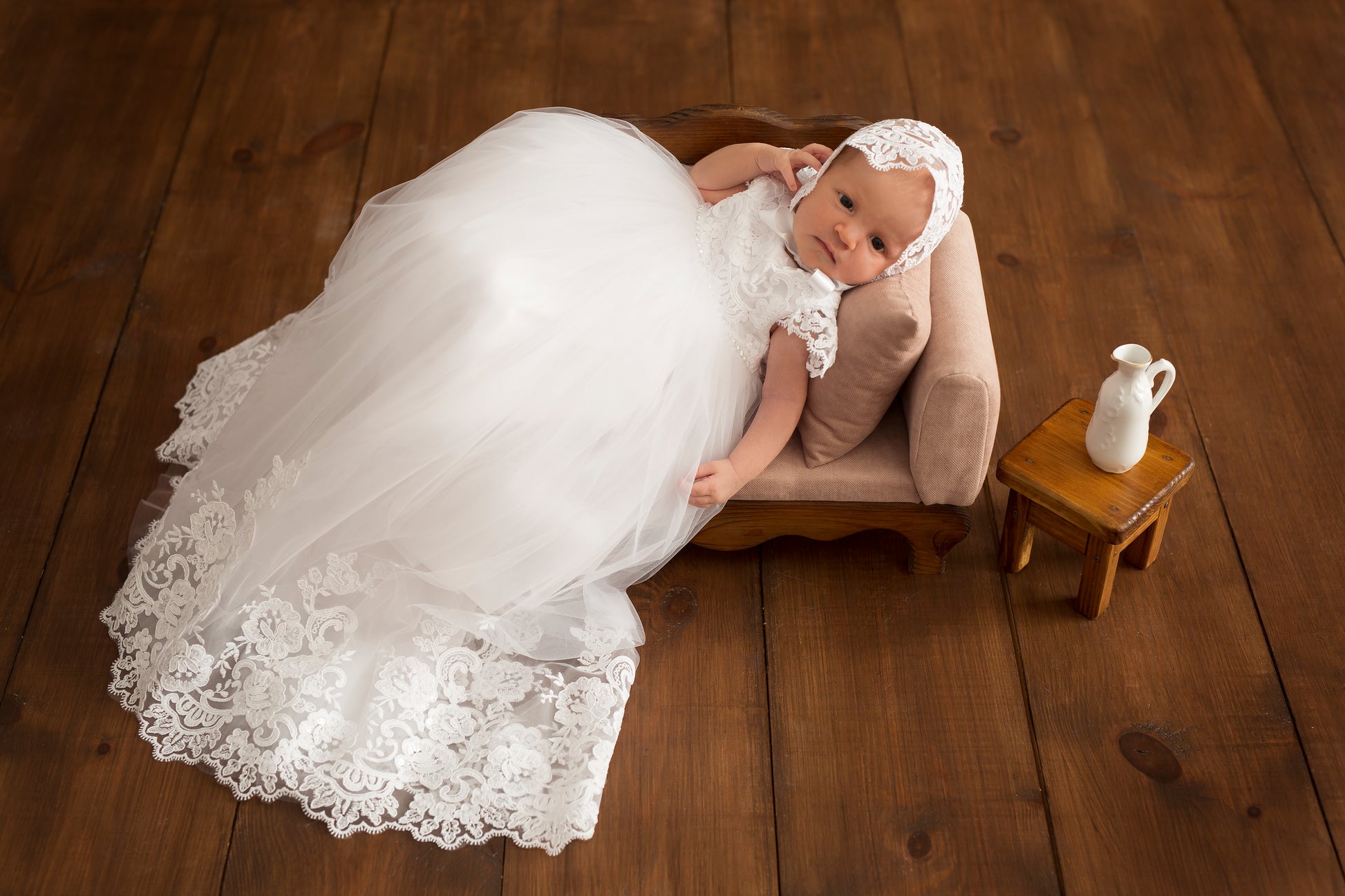 White Long Newborn Christening Dress with Lace Hem and Short Lace Sleeves — Classic Baptism Gown with Matching Bonnet and Accessories